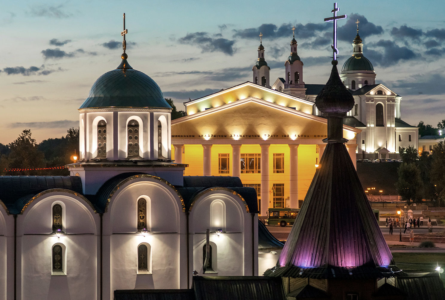 Фотограф Александр Артемьев. Славянский базар. Без названия